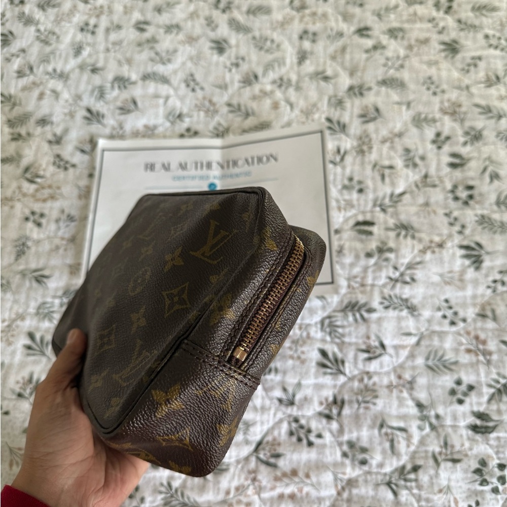 Louis Vuitton Monogram Trousse Toiletry Pouch - Picture 11 of 14